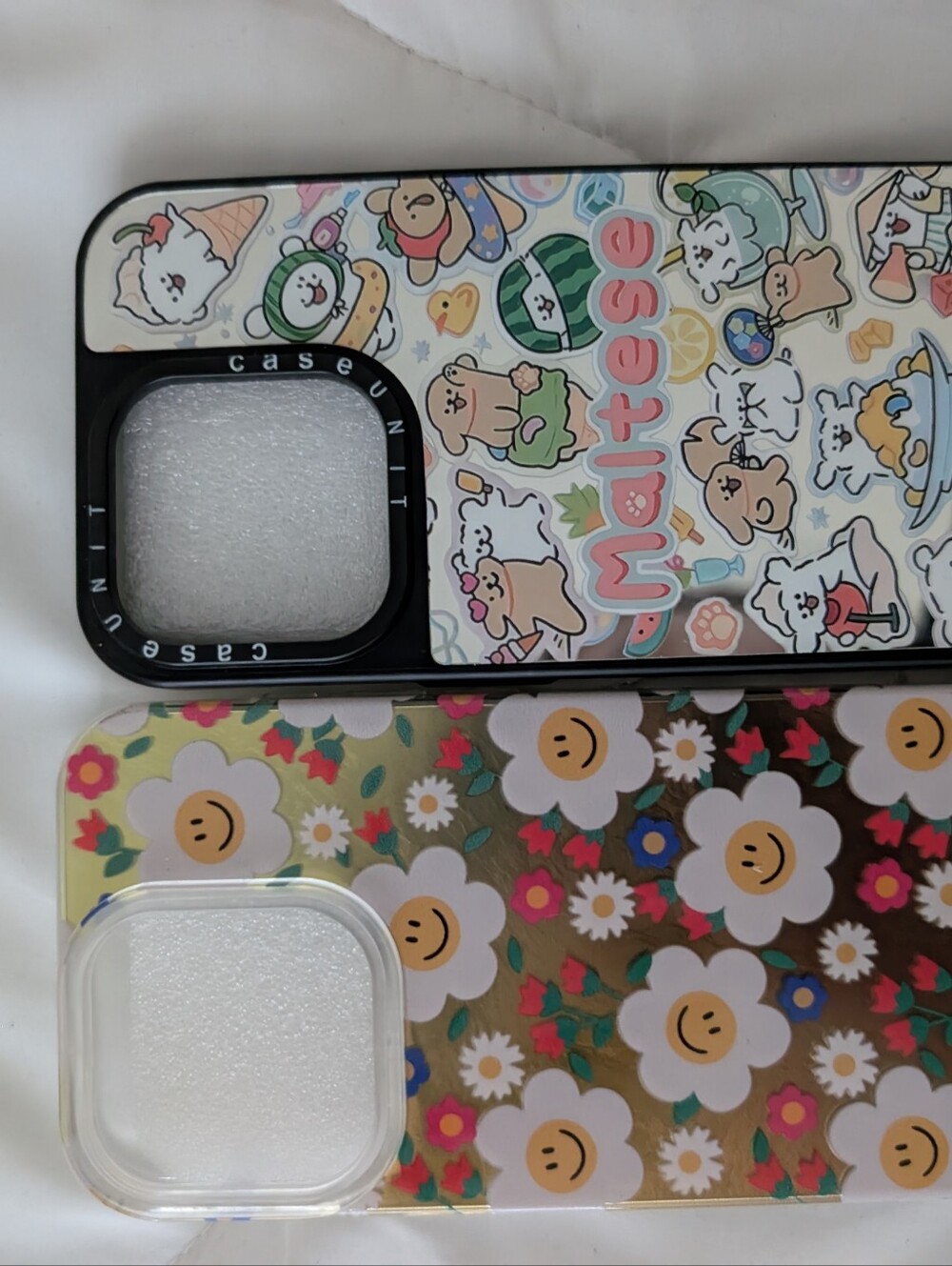 Cola Case iPhone 15 Pro| Smiley Daisy Floral Clear Case | Set of 2